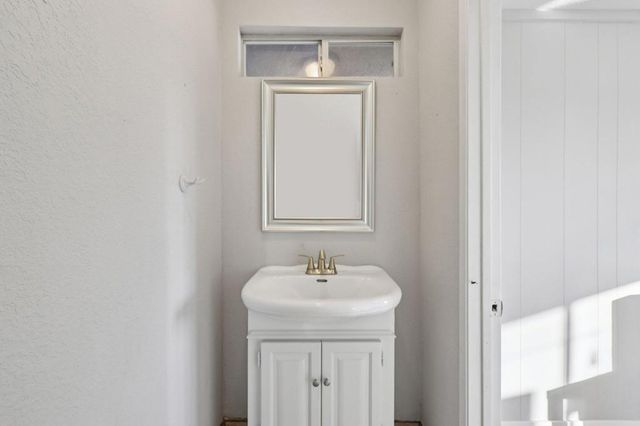 26086 Bear Valley Heights Road 4, Escondido, CA 92027