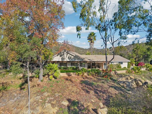 26086 Bear Valley Heights Road 4, Escondido, CA 92027