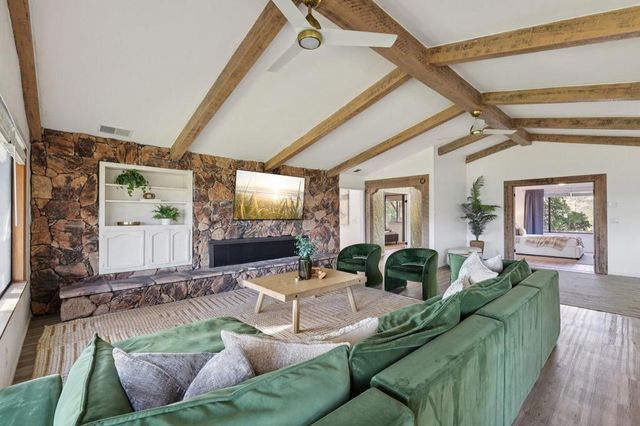 26086 Bear Valley Heights Road 4, Escondido, CA 92027