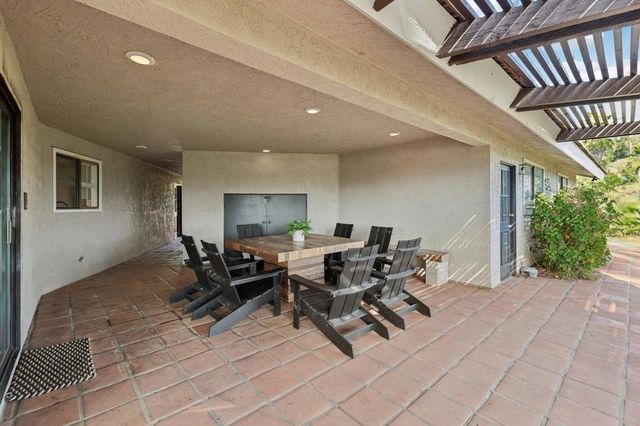 26086 Bear Valley Heights Road 4, Escondido, CA 92027
