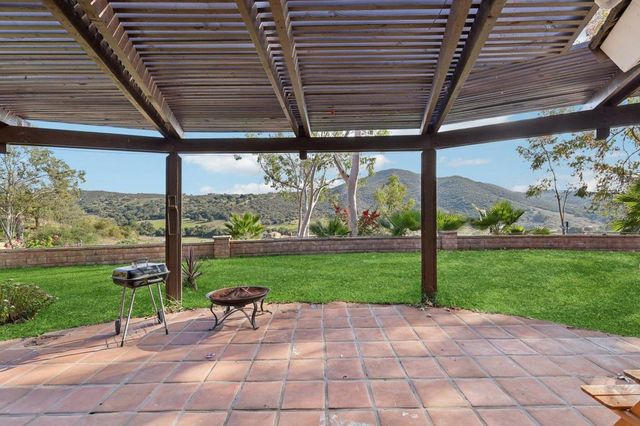 26086 Bear Valley Heights Road 4, Escondido, CA 92027