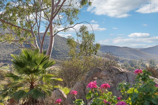 26086 Bear Valley Heights Road 4, Escondido, CA 92027