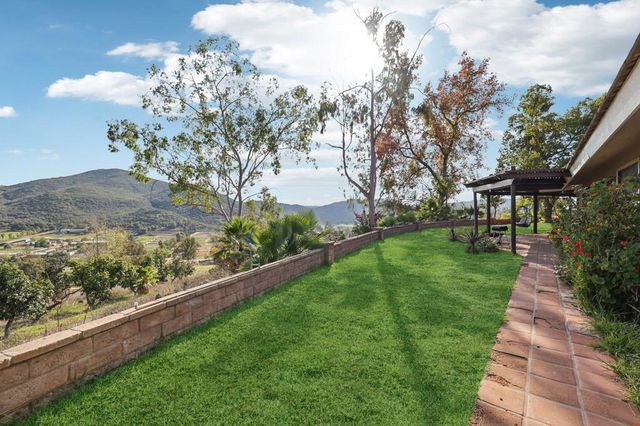 26086 Bear Valley Heights Road 4, Escondido, CA 92027