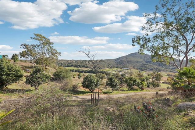 26086 Bear Valley Heights Road 4, Escondido, CA 92027