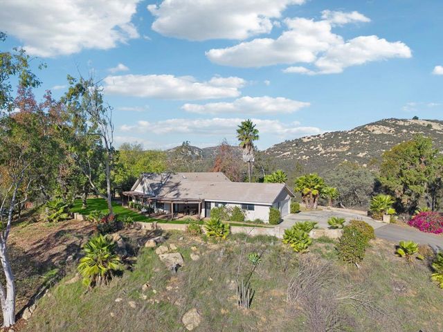 26086 Bear Valley Heights Road 4, Escondido, CA 92027