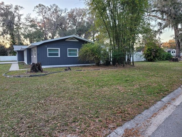 4002 THONOTOSASSA ROAD, Plant City, FL 33565
