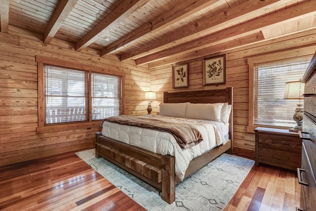 15 Mount Laurel Way, Blue Ridge, GA 30513