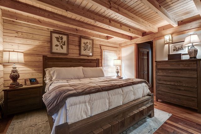 15 Mount Laurel Way, Blue Ridge, GA 30513