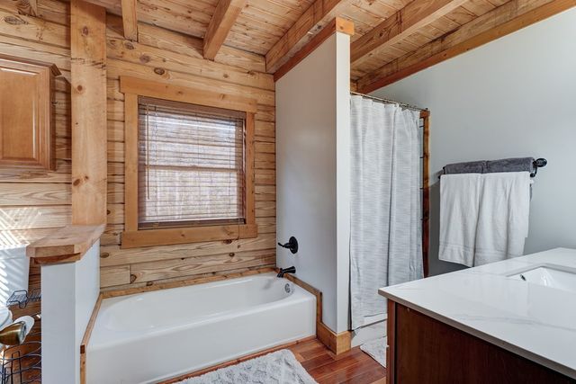 15 Mount Laurel Way, Blue Ridge, GA 30513