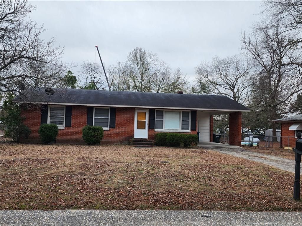 3529 THOMAS Avenue, Fayetteville, NC 28304