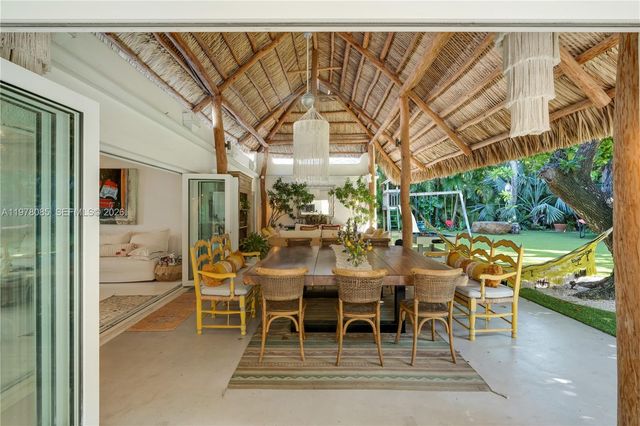 330 Gulf Rd, Key Biscayne, FL 33149