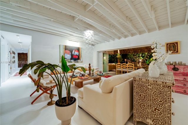 330 Gulf Rd, Key Biscayne, FL 33149