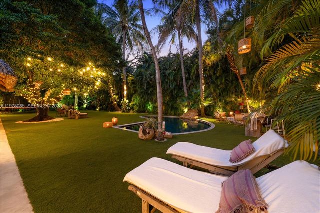 330 Gulf Rd, Key Biscayne, FL 33149