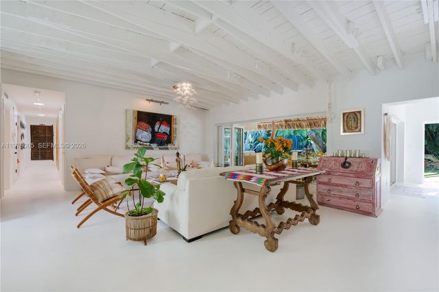 330 Gulf Rd, Key Biscayne, FL 33149