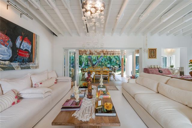 330 Gulf Rd, Key Biscayne, FL 33149