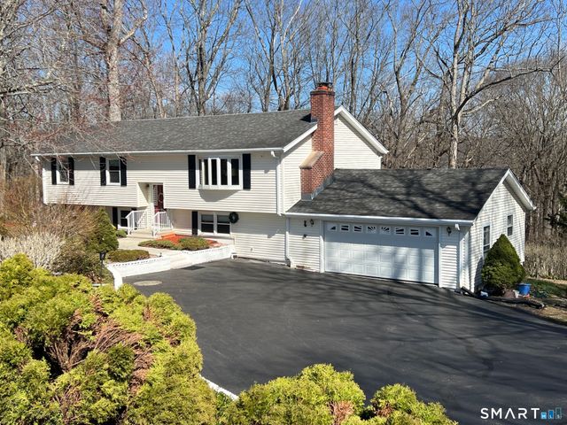135 Parsonage Hill Road, North Branford, CT 06405