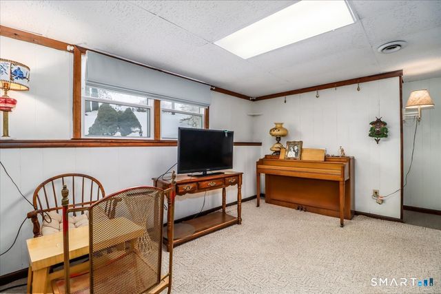 135 Parsonage Hill Road, North Branford, CT 06405