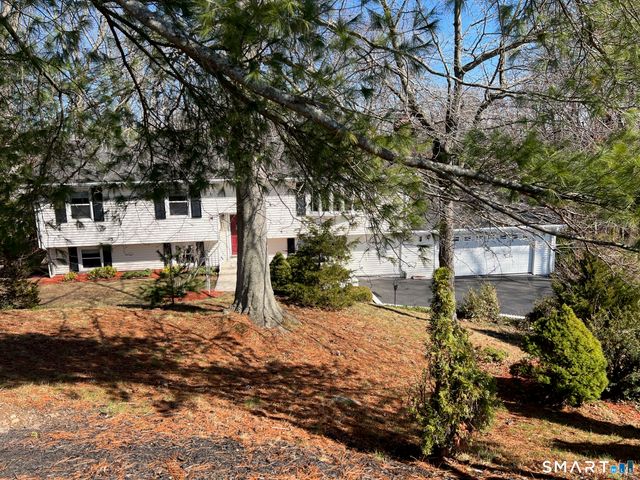 135 Parsonage Hill Road, North Branford, CT 06405