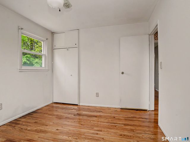 11 Hale Drive, Ansonia, CT 06401
