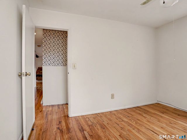 11 Hale Drive, Ansonia, CT 06401