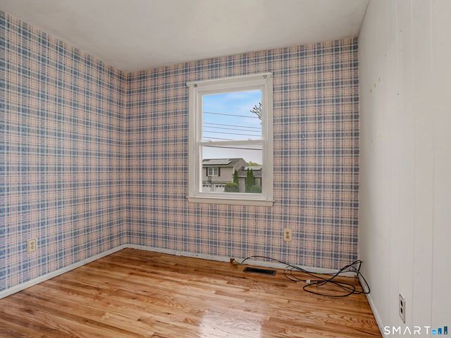 11 Hale Drive, Ansonia, CT 06401