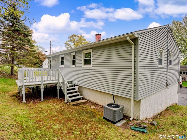 11 Hale Drive, Ansonia, CT 06401