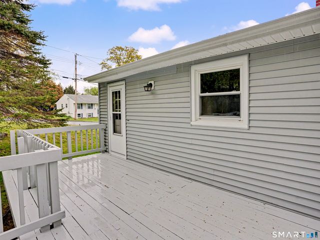 11 Hale Drive, Ansonia, CT 06401