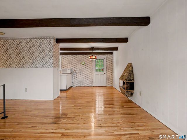 11 Hale Drive, Ansonia, CT 06401