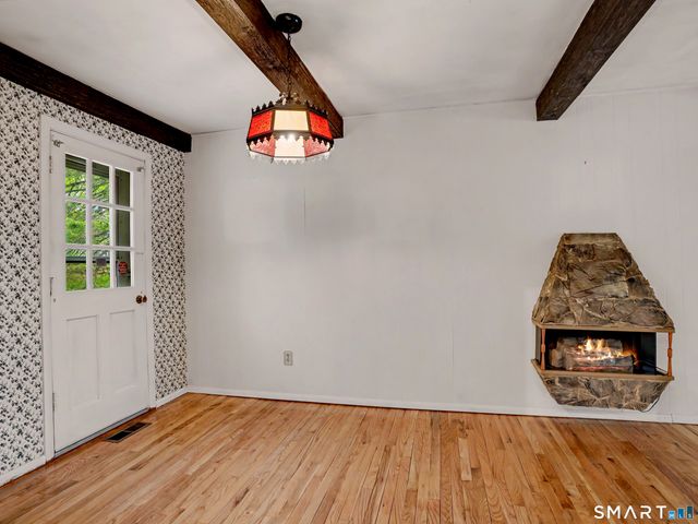11 Hale Drive, Ansonia, CT 06401