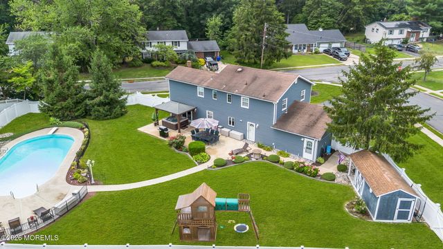 1 Meadowbrook Drive, Howell, NJ 07731