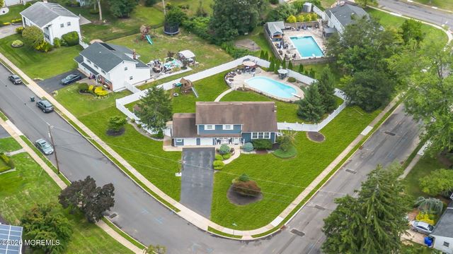 1 Meadowbrook Drive, Howell, NJ 07731