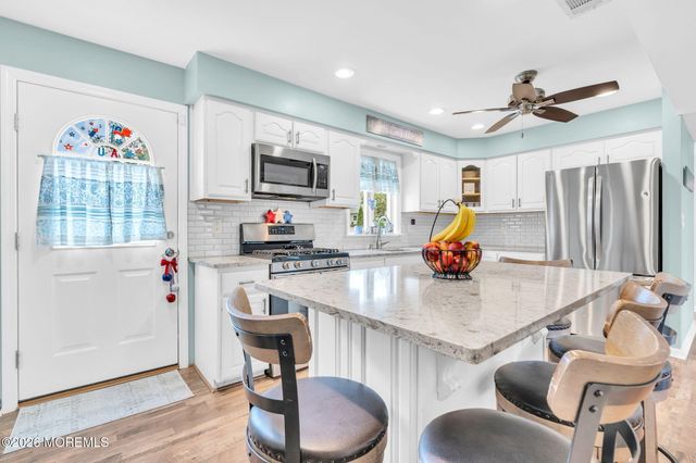 1 Meadowbrook Drive, Howell, NJ 07731
