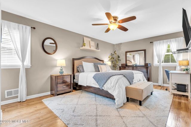 1 Meadowbrook Drive, Howell, NJ 07731