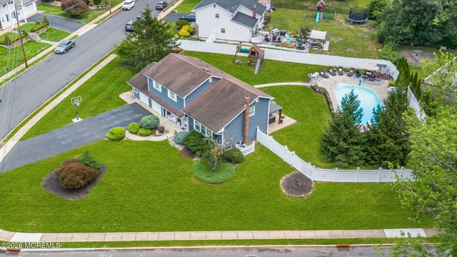 1 Meadowbrook Drive, Howell, NJ 07731