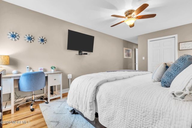 1 Meadowbrook Drive, Howell, NJ 07731