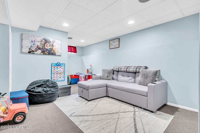 1 Meadowbrook Drive, Howell, NJ 07731