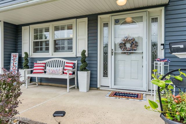 1 Meadowbrook Drive, Howell, NJ 07731