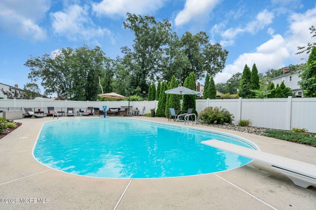 1 Meadowbrook Drive, Howell, NJ 07731
