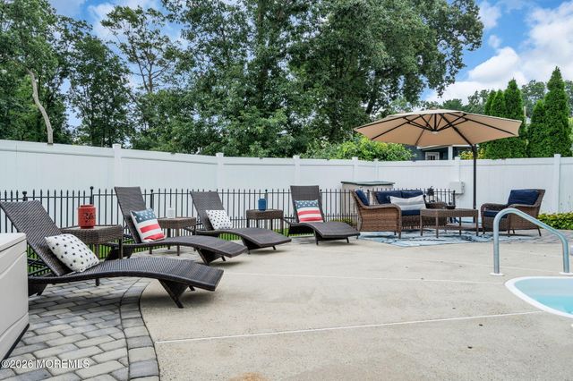 1 Meadowbrook Drive, Howell, NJ 07731