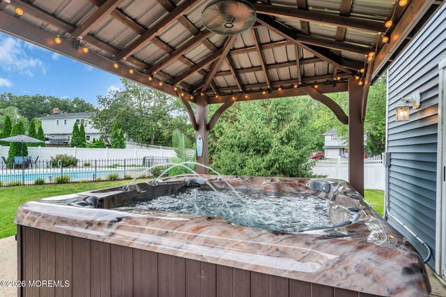 1 Meadowbrook Drive, Howell, NJ 07731