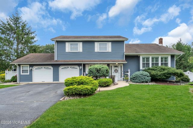 1 Meadowbrook Drive, Howell, NJ 07731