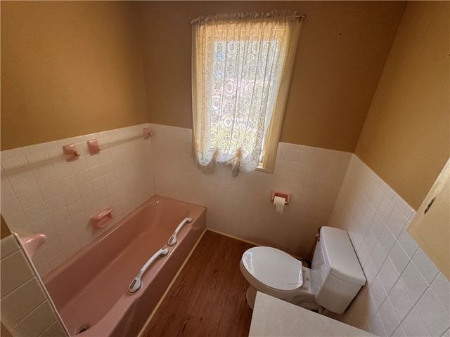 125 S Black Avenue, Sulphur Springs, AR 72768