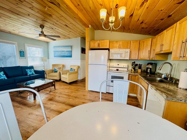 6001 - 1162 S Kings Hwy., Myrtle Beach, SC 29575