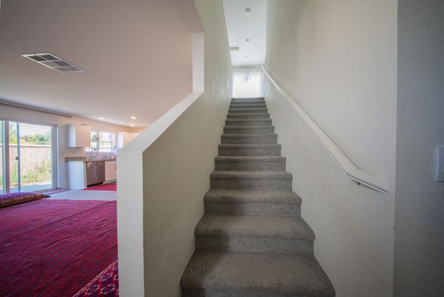 7705 Forestdale Way, Elk Grove, CA 95758