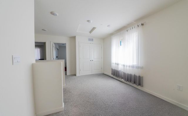 7705 Forestdale Way, Elk Grove, CA 95758