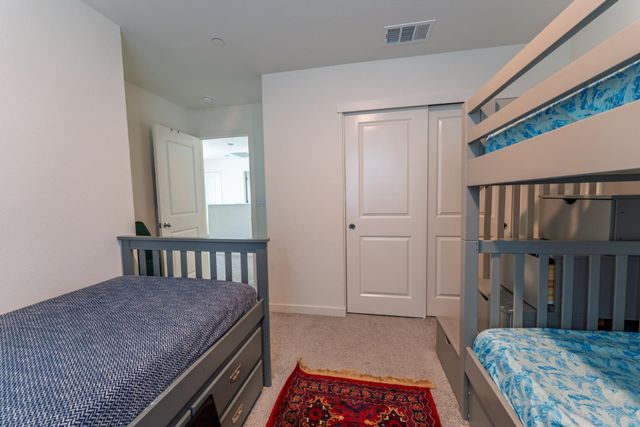 7705 Forestdale Way, Elk Grove, CA 95758