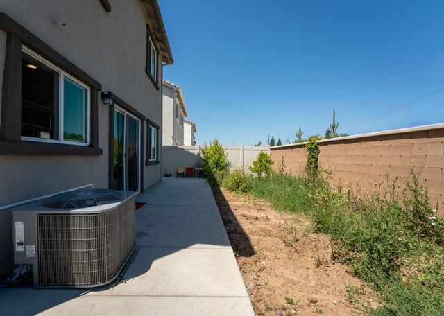 7705 Forestdale Way, Elk Grove, CA 95758