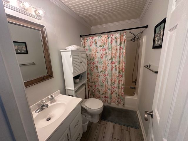 205 5th Ave. S, North Myrtle Beach, SC 29582