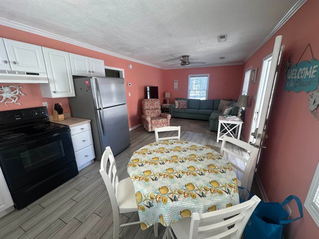 205 5th Ave. S, North Myrtle Beach, SC 29582