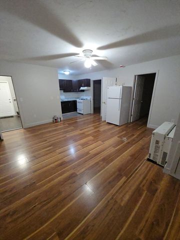 129 Melville Street 1E, Fall River, MA 02721